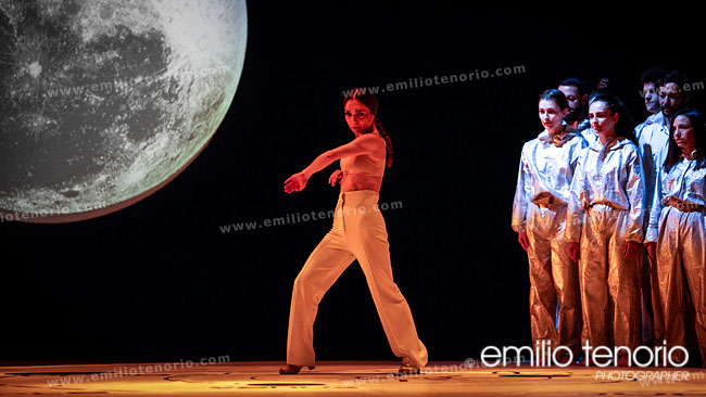 ETER.COM - Olga Pericet - Un cuerpo infinito - Teatros del Canal - © Emilio Tenorio